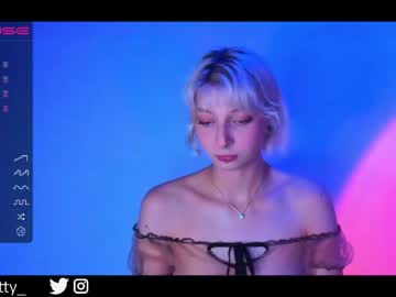 webcam girl lit1le_kitty_ image #2702872