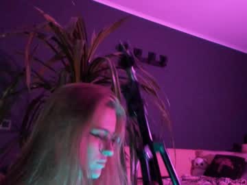 webcam girl linellali image #2944616