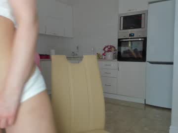 webcam girl sweety_rinushka_ image #2399318