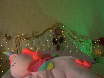 webcam girl pussy__money__weed image #2139011