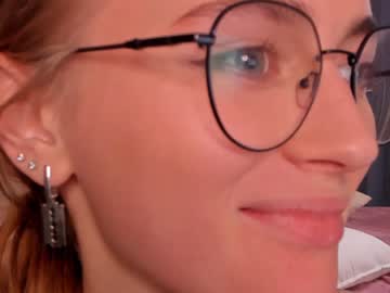 webcam girl linellali image #2772996