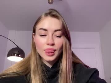 webcam girl strawberryjamx image #3390991