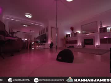 webcam girl hannahjames710 image #3105292