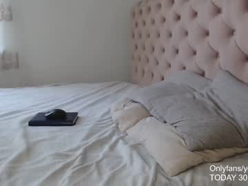 webcam girl cbhotblonde image #2031245