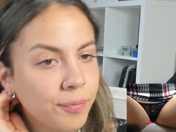 webcam couple dolce_cucciola image #3482525