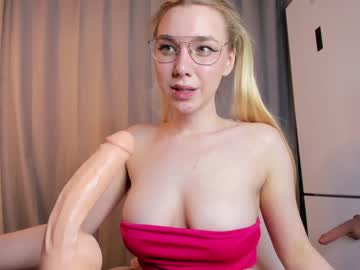 webcam girl nerdy_freyua image #4818397