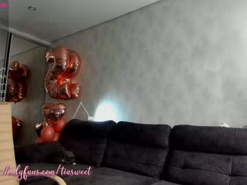 webcam girl tia__moon image #1258669