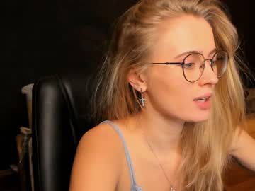 webcam girl linellali image #2951932