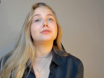 webcam girl pewdieevaa image #5165962