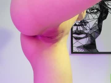 webcam girl lucie_beltran image #3471166