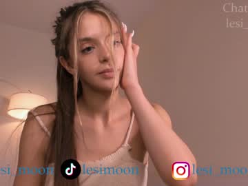 webcam girl lesi_moon image #6309637