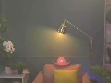 webcam girl ella_knockers_xl image #1959975
