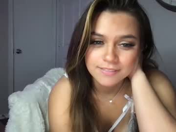 webcam girl shellylynn98 image #2848083