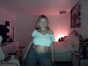 webcam girl kiradivine image #1216045