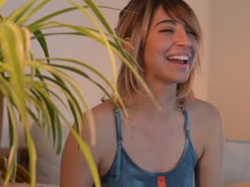 webcam girl lizmreow image #2250813