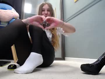 webcam girl nancycute__ image #1191396