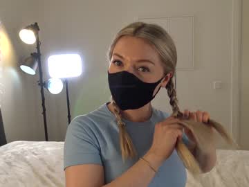 webcam girl blondehottiekerry image #5054043