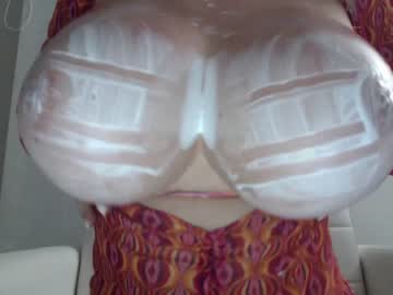 webcam girl callme_kim image #3997575