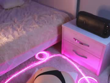 webcam girl pinkncrazy image #3650786