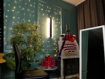 webcam girl emiliacoy_ image #6032326