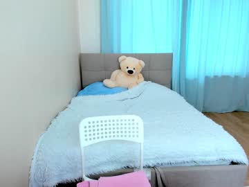 webcam girl yana_squrel_22 image #2246776