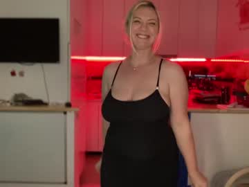 webcam girl kiradivine image #5722527