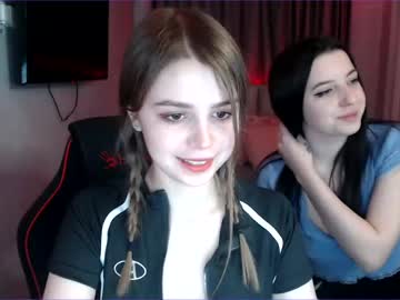 webcam girl dear_helga image #6119541