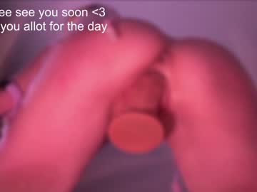 webcam girl sweetkira555 image #2968806