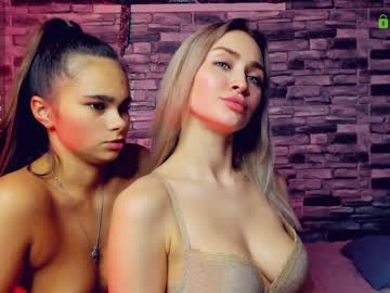 webcam couple loveramini image #1033564