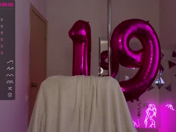 webcam girl lily_ewing image #4304333