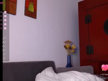 webcam girl cherrrish_ image #6372606