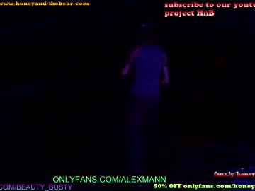 webcam couple honeyand_thebear image #1935813