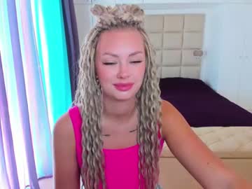 webcam girl 8a8y_nura image #2325907