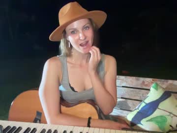 webcam girl kaileeshy image #2576334