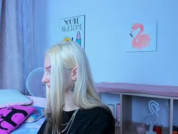 webcam girl erika__lodge image #2241350