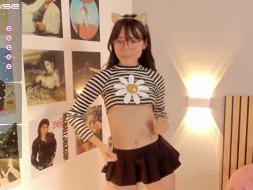 webcam girl little_effy18 image #4385679