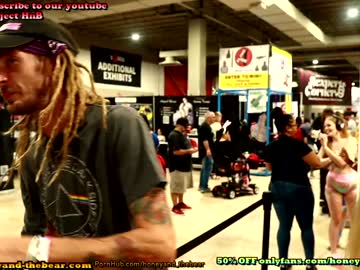 webcam couple honeyand_thebear image #2228385