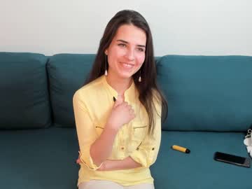 webcam girl zeldaflowers image #6892555