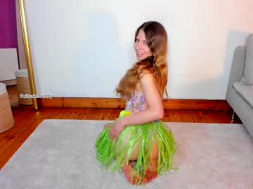 webcam girl fruitcakebunny image #640150