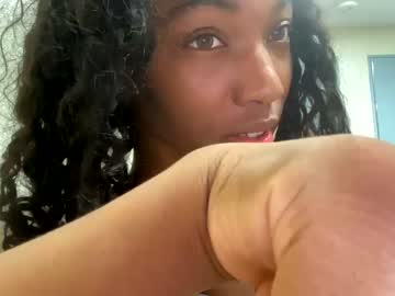 webcam girl petitqueen image #5019311