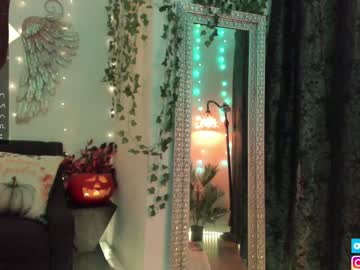 webcam girl mysticxkitty image #5453212