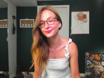 webcam girl innocentprovenguilty image #2249326