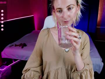 webcam girl eva__blonde image #2132946