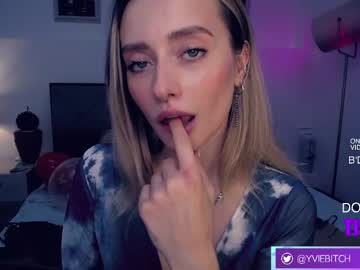 webcam girl _yvie_ image #4860751