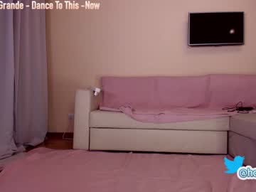 webcam girl hollyextra image #2778966
