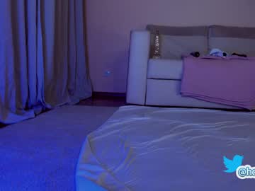 webcam girl hollyextra image #2995567