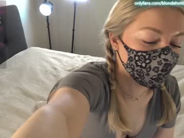 webcam girl blondehottiek image #6537409