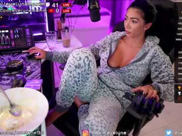 webcam girl evelyne92 image #5596680