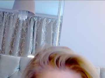 webcam girl myassistant image #2474083