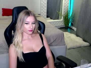 webcam girl killer__tits image #397387